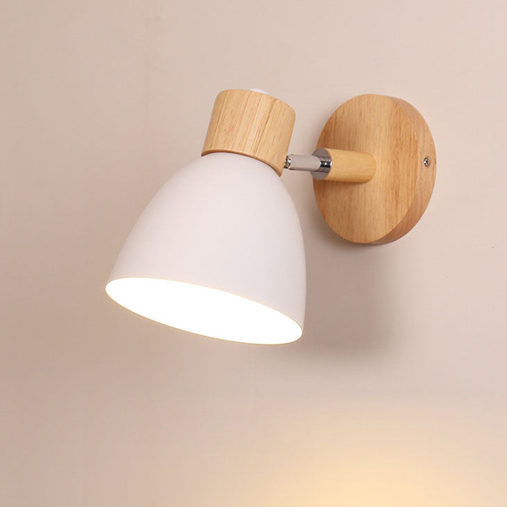Wandlamp met schuin arm en conische kap