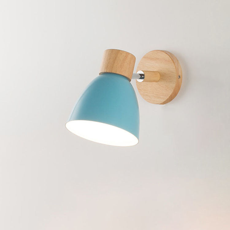 Wandlamp met schuin arm en conische kap