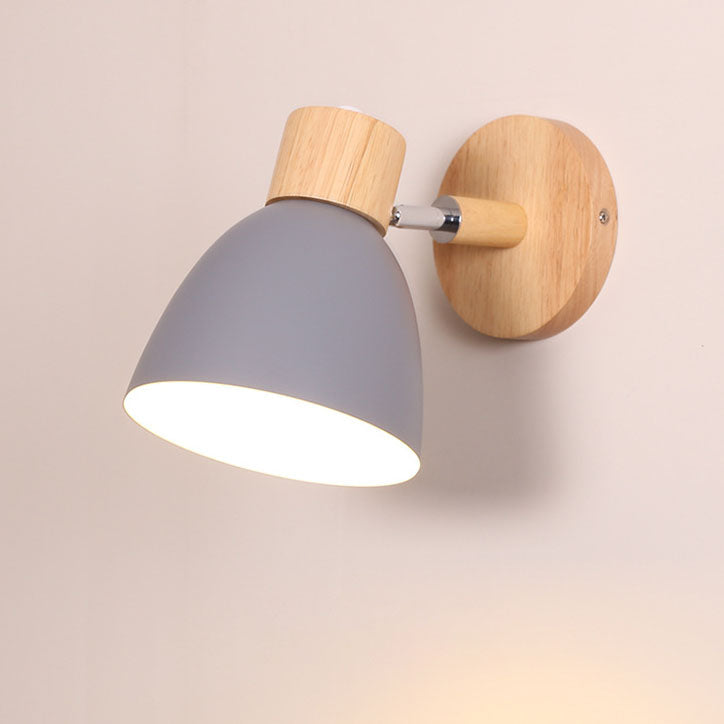 Wandlamp met schuin arm en conische kap