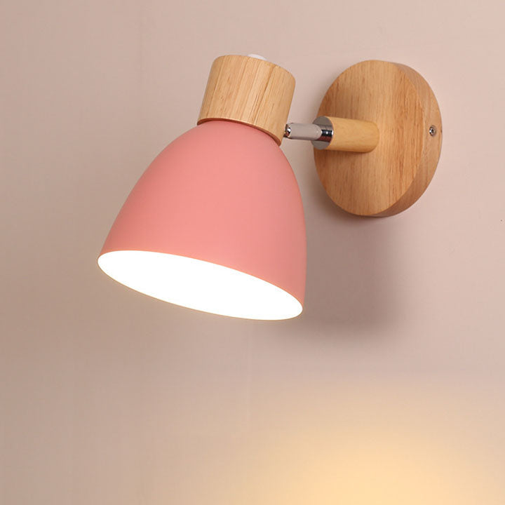 Wandlamp met schuin arm en conische kap