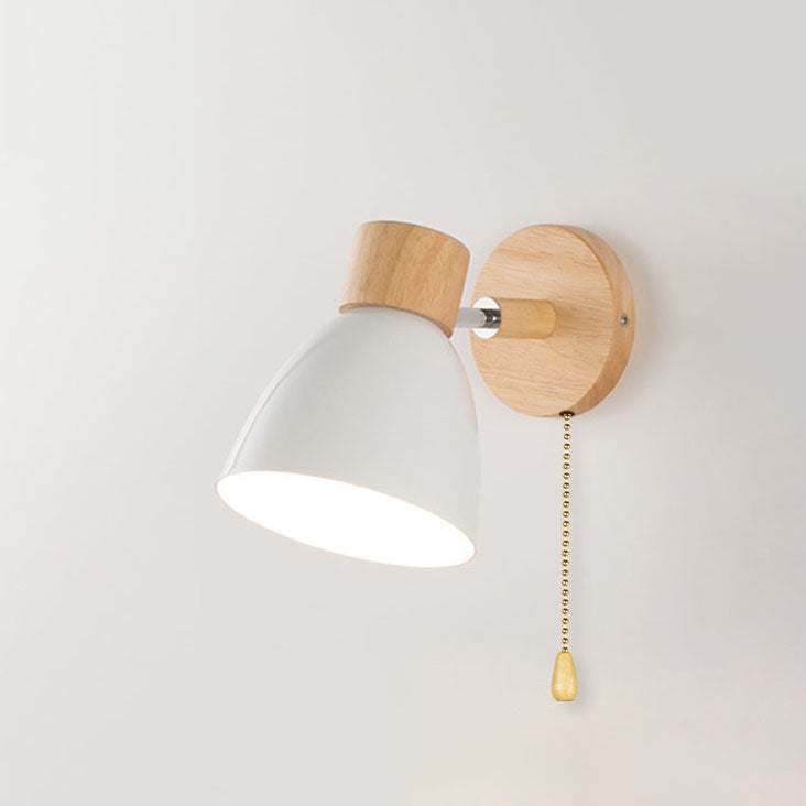 Wandlamp met schuin arm en conische kap