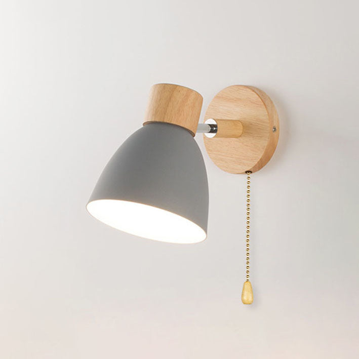 Wandlamp met schuin arm en conische kap