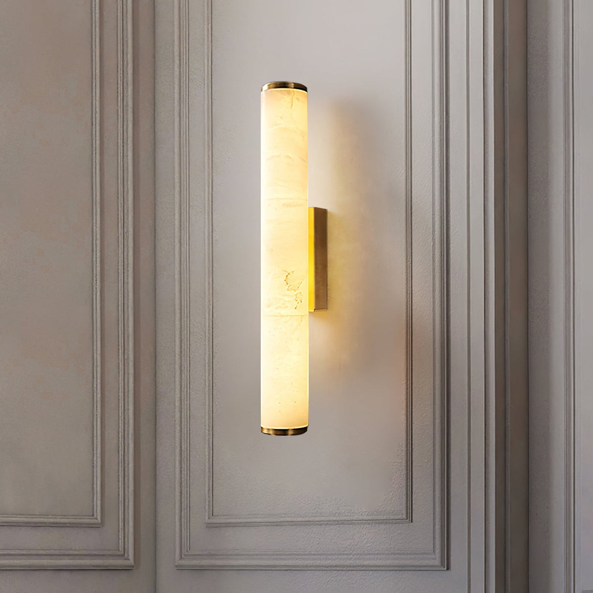 Applique murale avec lumière cylindrique verticale et fixation étroite