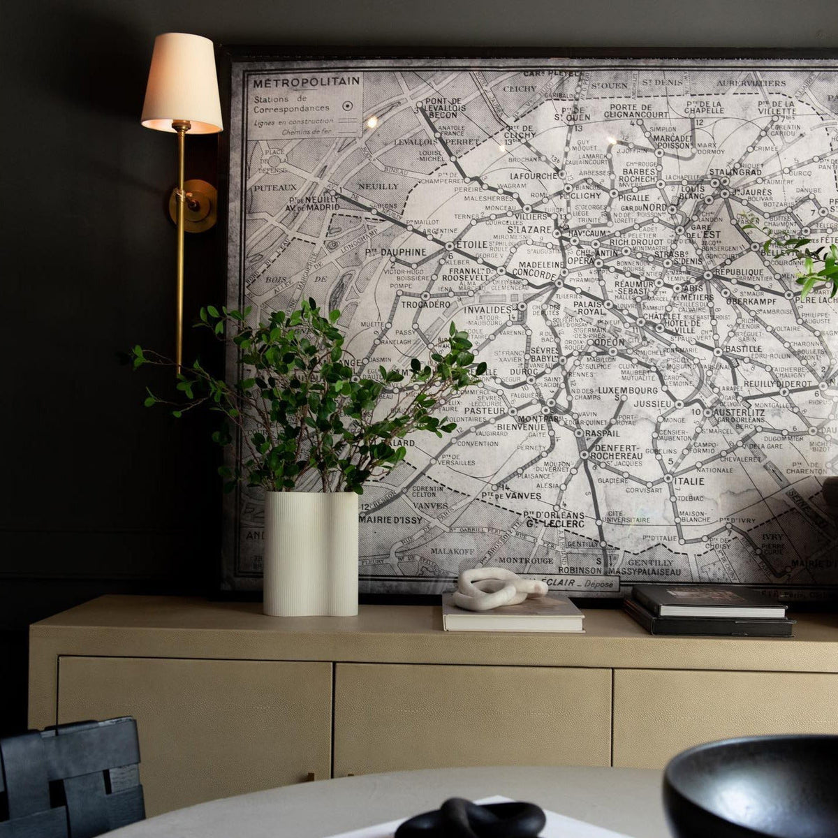Wall lamp with fabric shade and metal arm