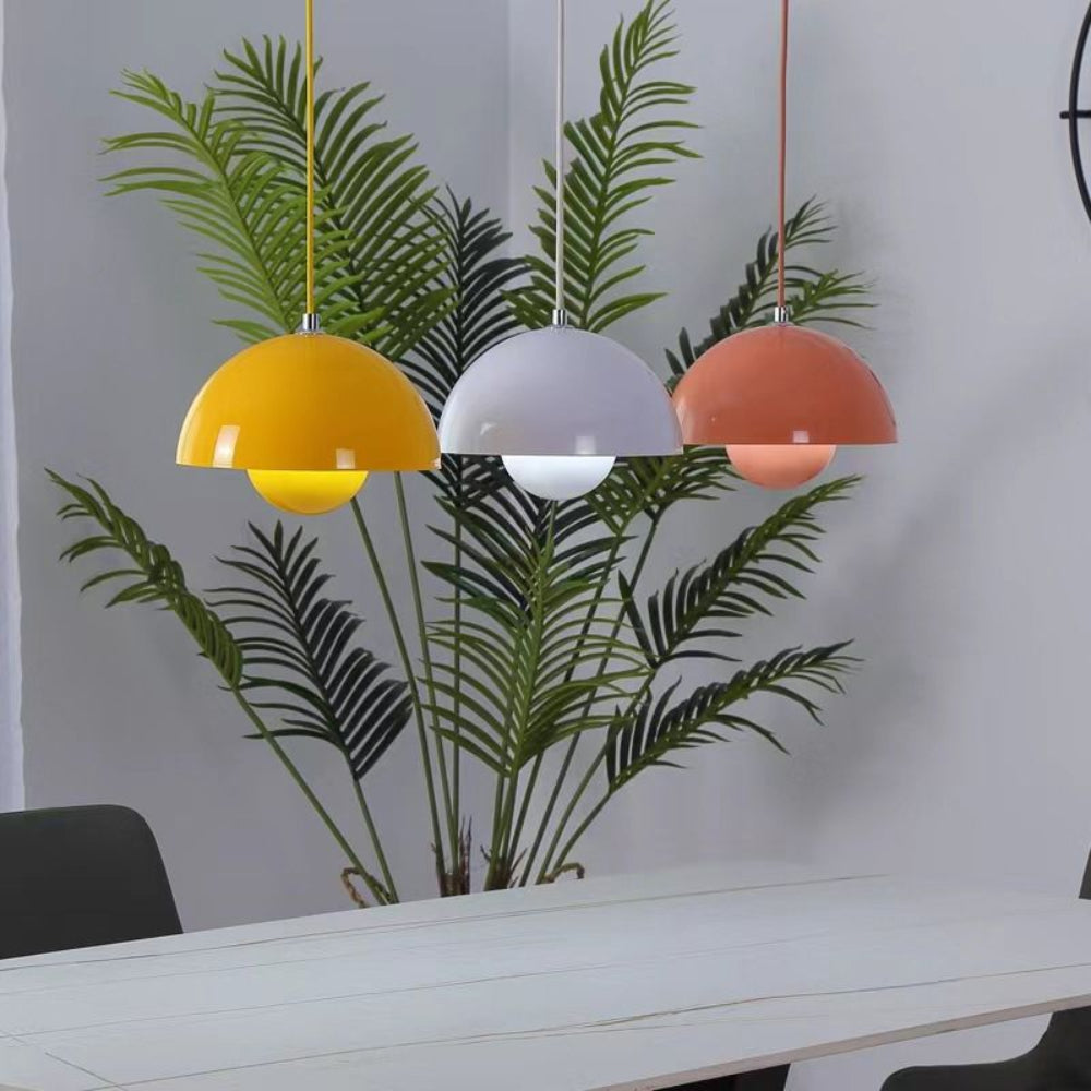 Lustre suspendu minimaliste multicolore en forme de demi-dôme
