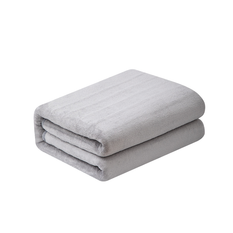 Soft electric blanket with nine heat levels and a remote control