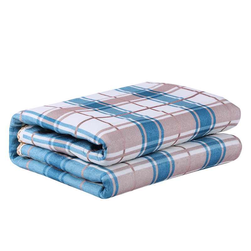Soft electric blanket with nine heat levels and a remote control