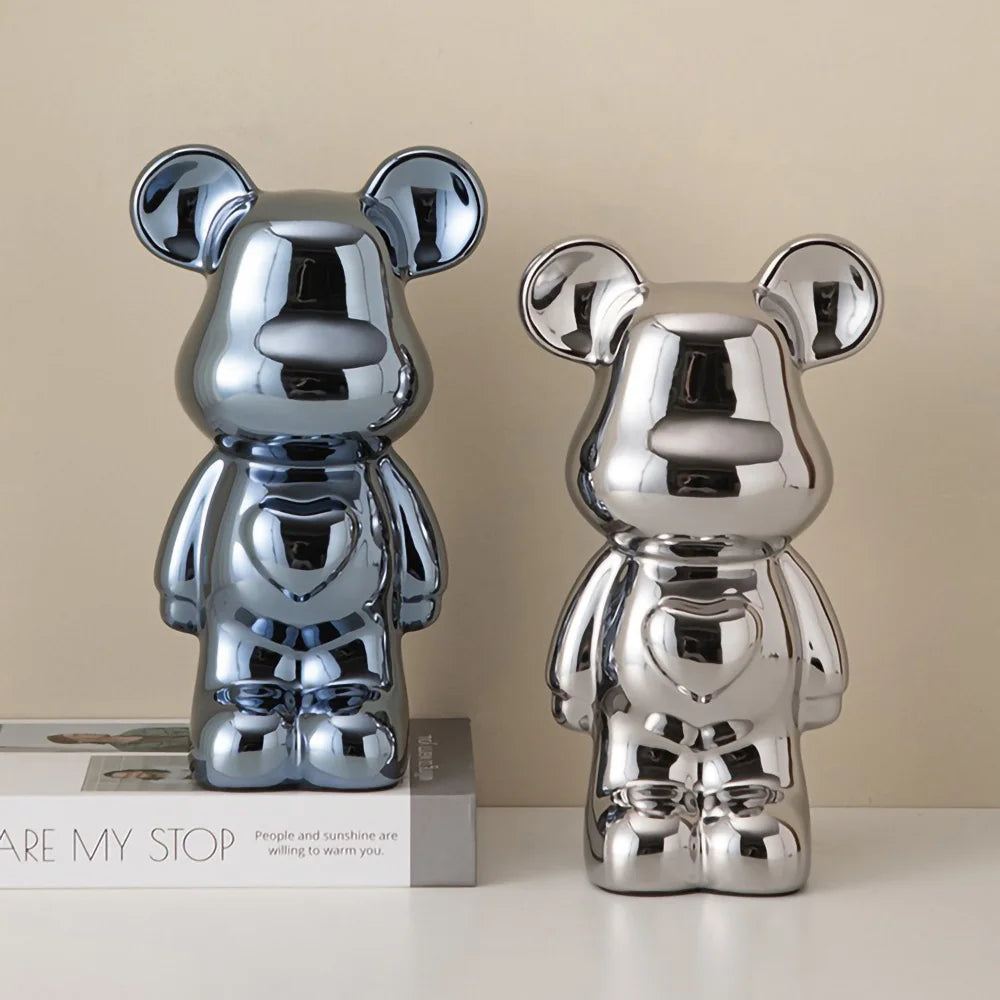 Bear figurine with mirrored metallic surface