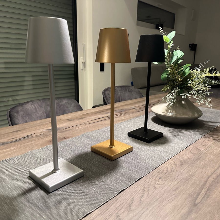 Bezprzewodowa ładowalna lampa stołowa o smukłej formie