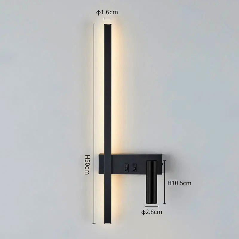 Wandlamp met verticale lat en verstelbare spot