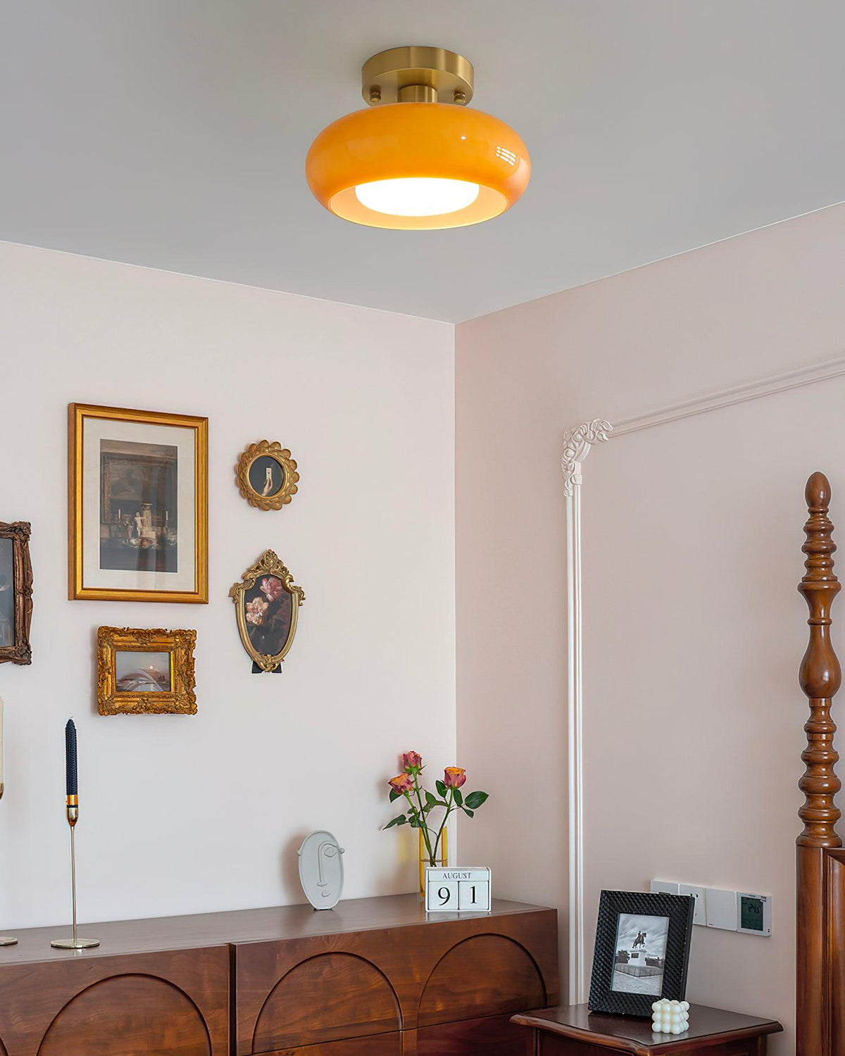 Nowoczesna lampa sufitowa ring z zaokrągloną oprawą