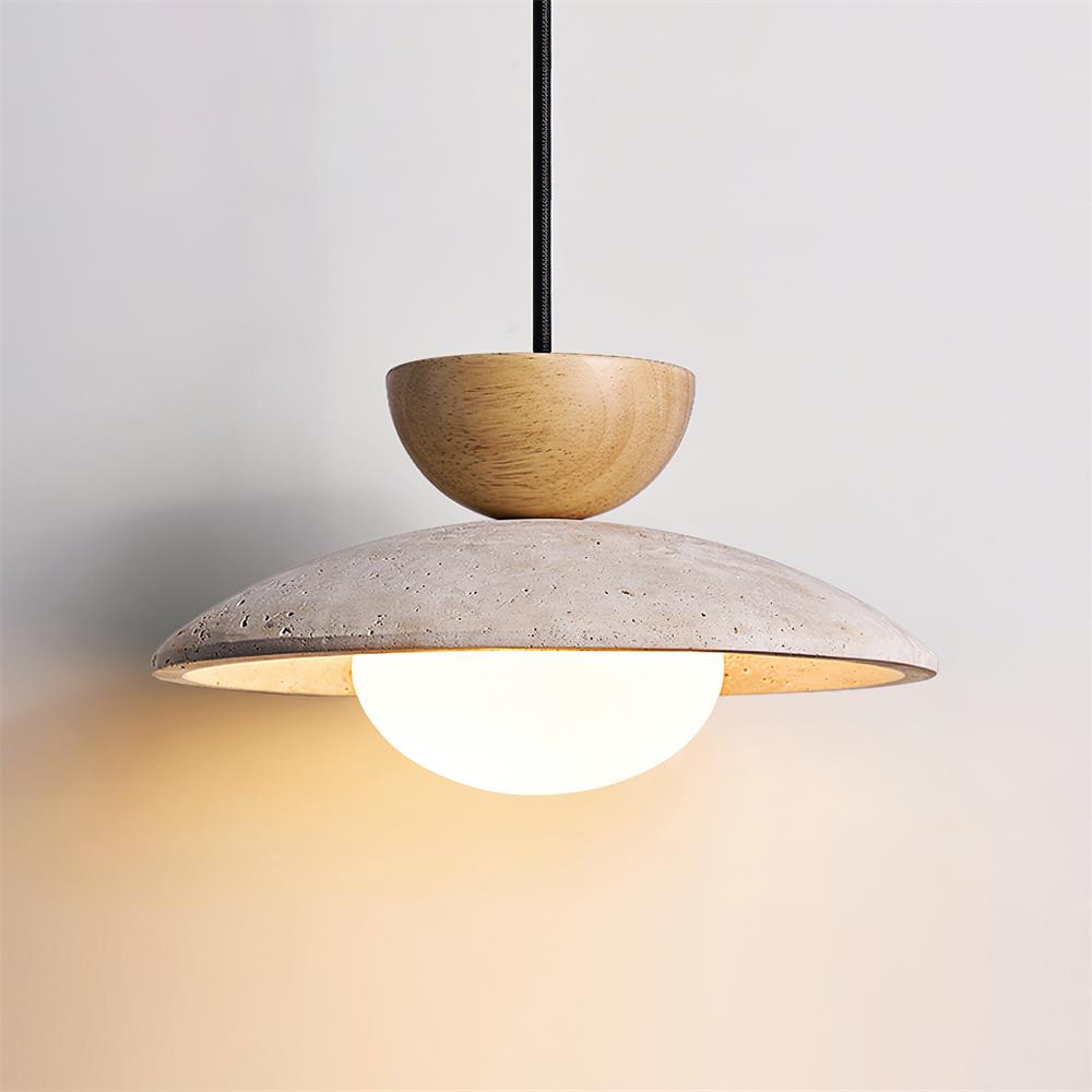 Lampa wisząca z trawertynu z kloszem