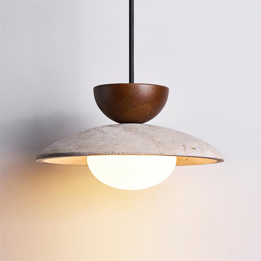 Lampa wisząca z trawertynu z kloszem