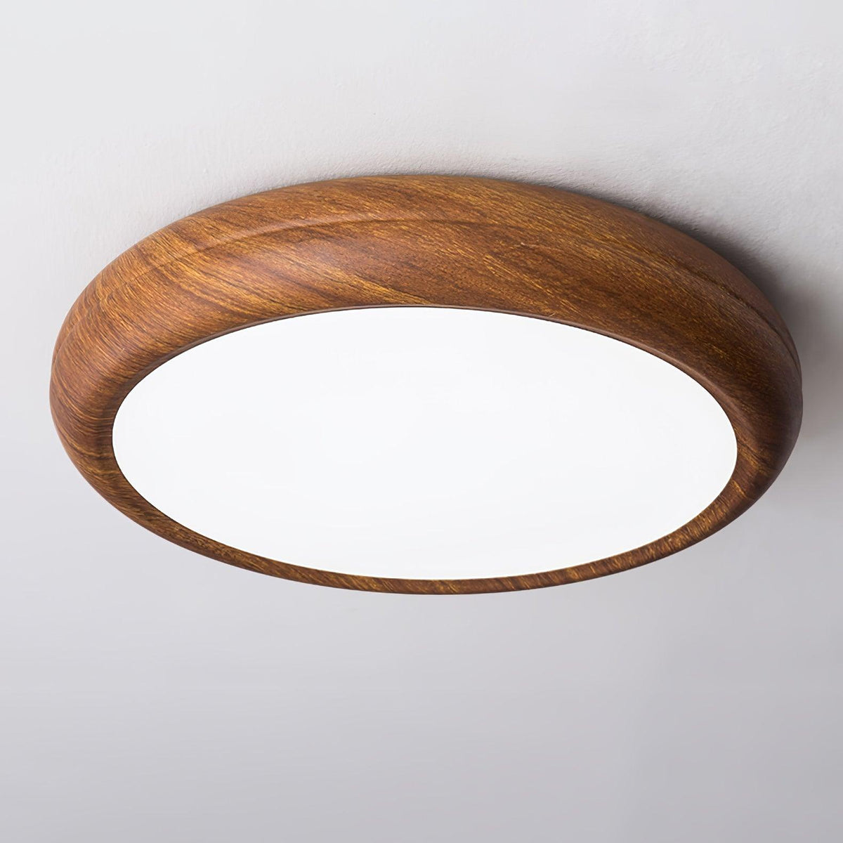 Lampa sufitowa okrągła z efektem słojów drewna