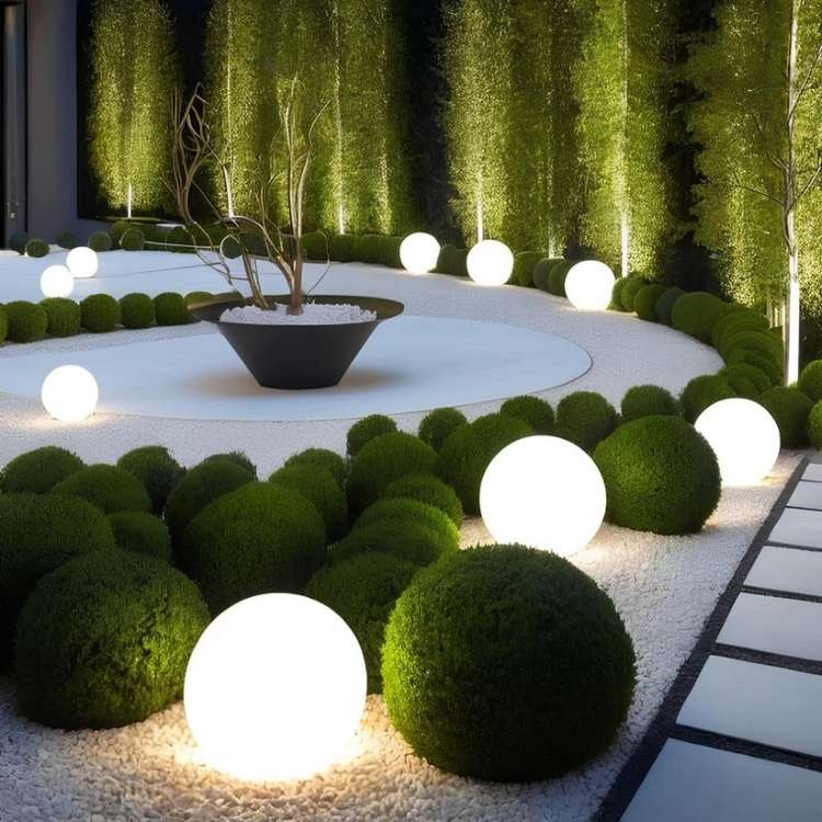 Dekoracyjna lampa ogrodowa LED w formie świecącej kuli