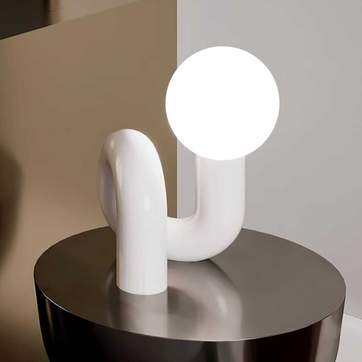 Nowoczesna Lampa Stołowa LED z Regulacją Jasności 2