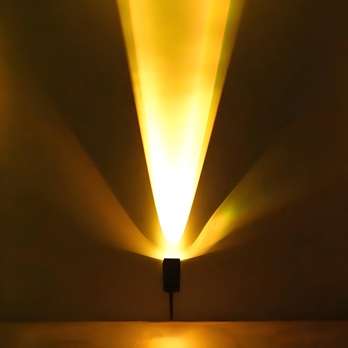 Solarny punktowy reflektor LED wielokolorowy do oświetlenia zewnętrznego