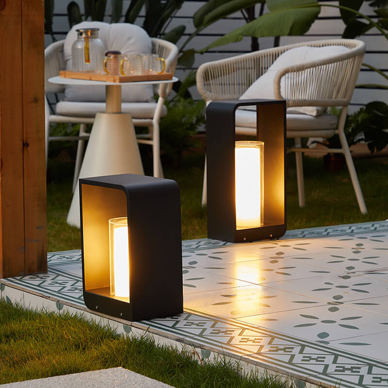 Nowoczesna solarna lampa zewnętrzna wolnostojąca