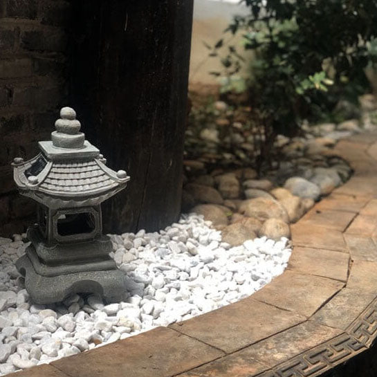 Solar­na lampa ogrodowa LED w stylu zen pagoda z efektem kamienia