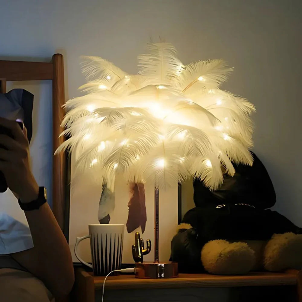 Unikalna lampa stołowa w kształcie drzewa z piórami