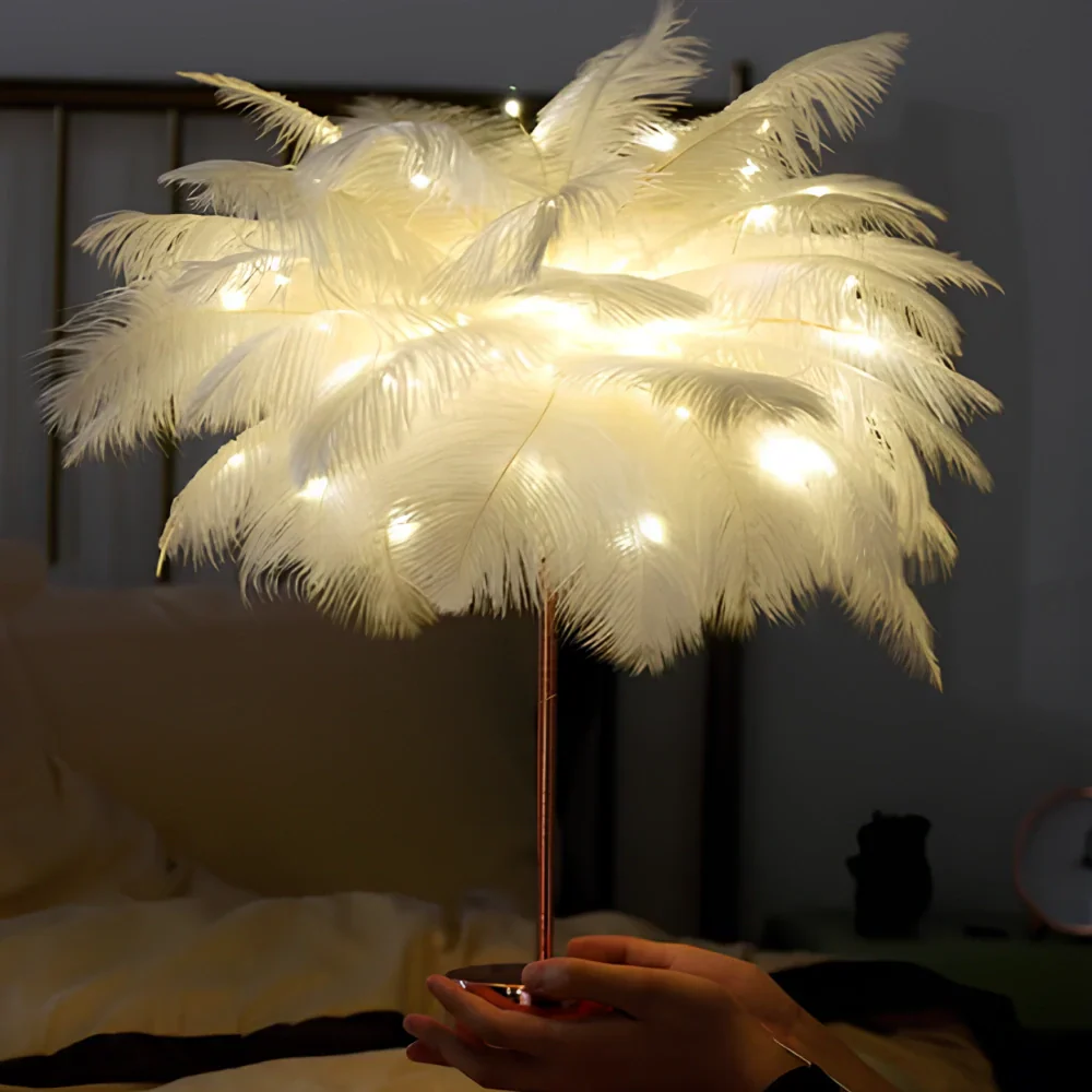 Unikalna lampa stołowa w kształcie drzewa z piórami