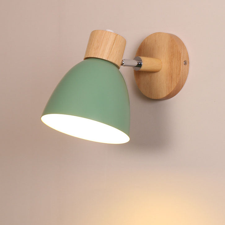 Wandlamp met schuin arm en conische kap