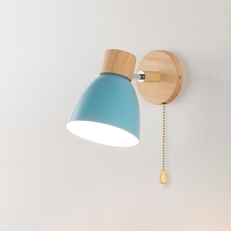 Wandlamp met schuin arm en conische kap