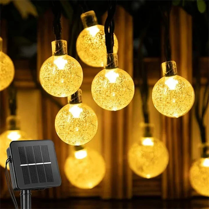 Zewnętrzne oświetlenie solarne LED w formie girland