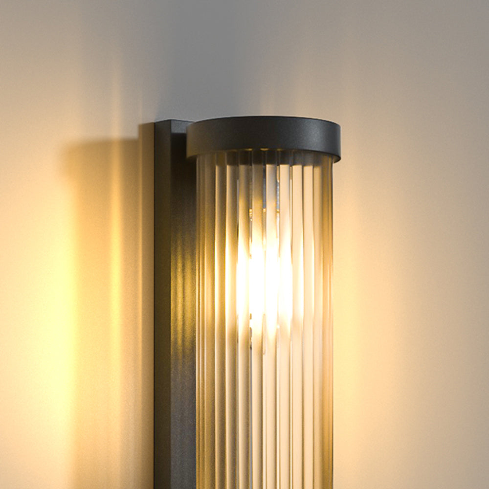 Outdoor solar LED wall lighting with up and down light emission