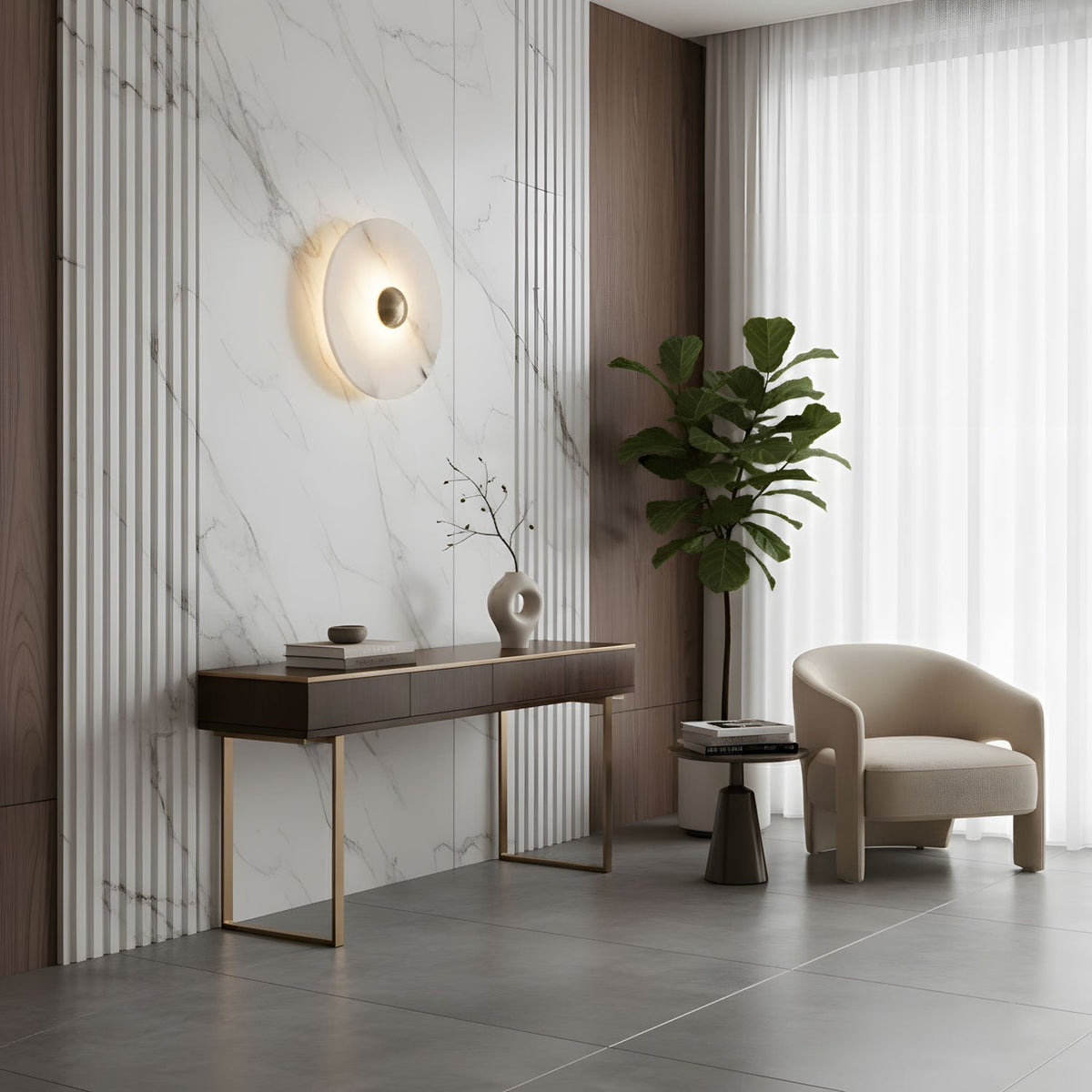 Langwerpige wandlamp met albasten schijven en messing details
