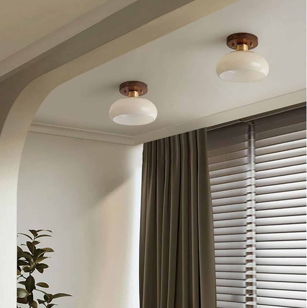 Crèmekleurige Bauhaus-plafondlamp met houten voet