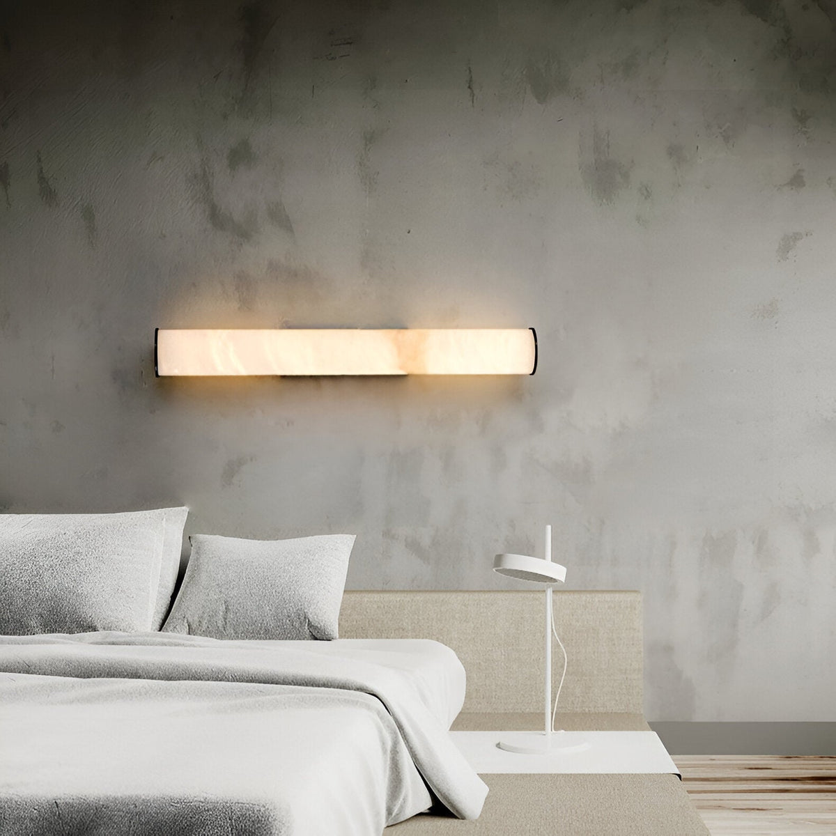 Wandlamp met verticale cilindervormige lichtbron en smalle bevestiging