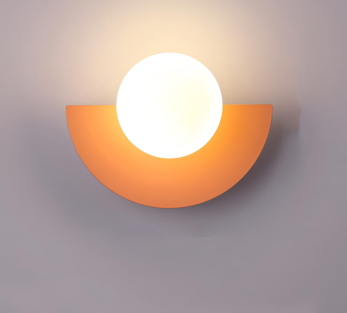 Nordic wall light with a semicircular shade