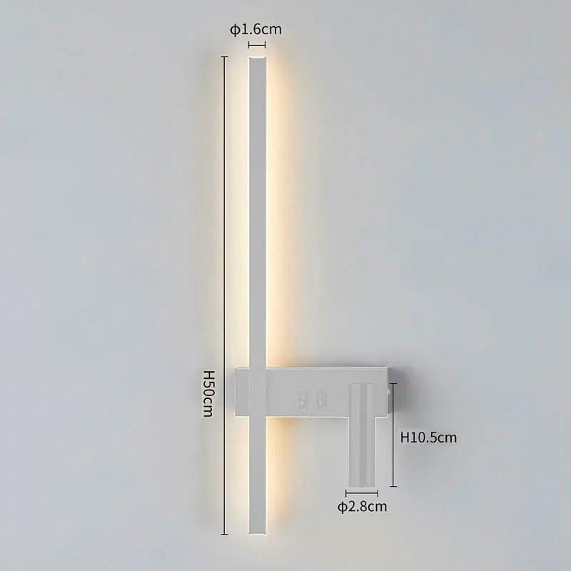 Wandlamp met verticale lat en verstelbare spot