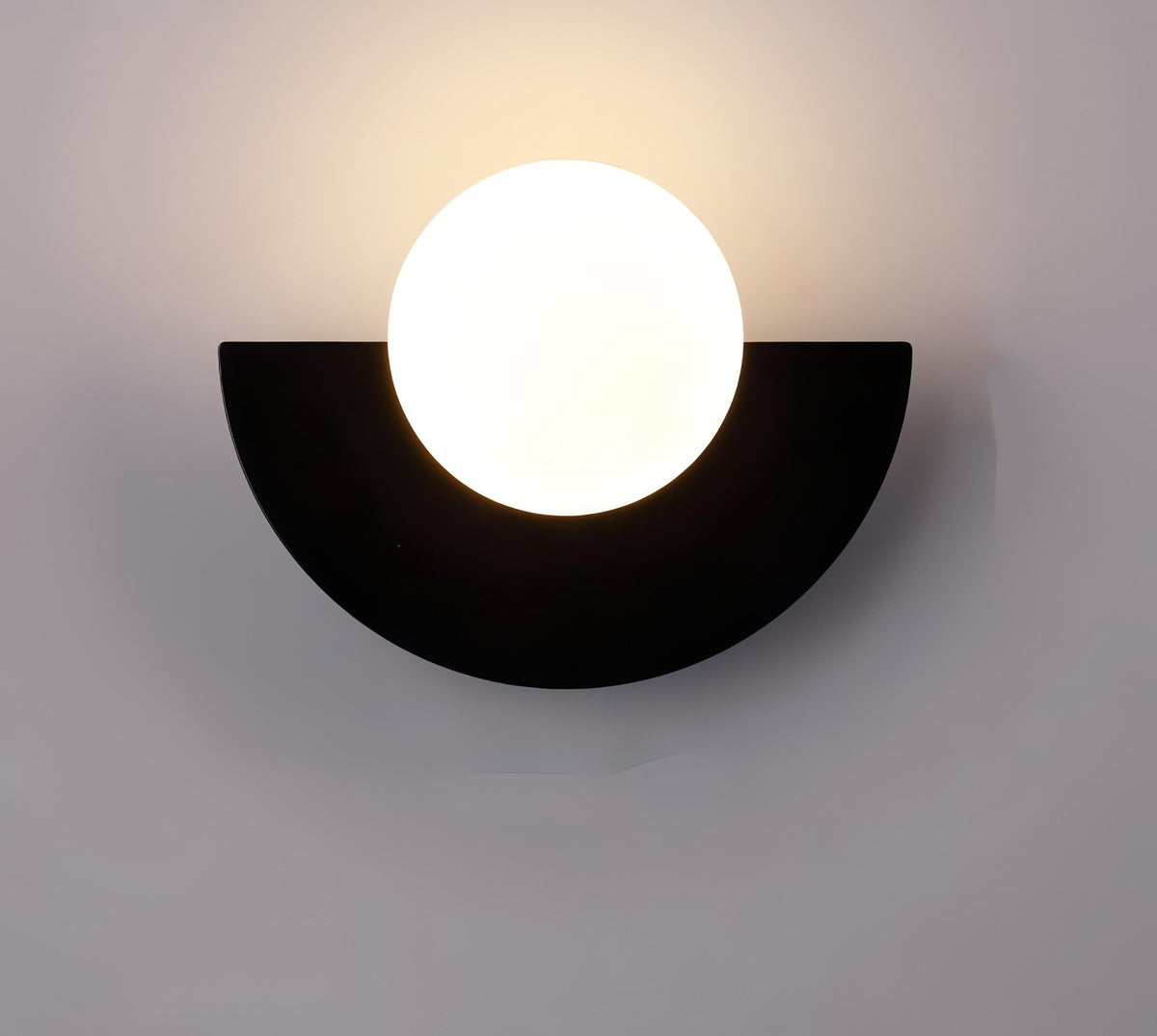 Nordic wall light with a semicircular shade