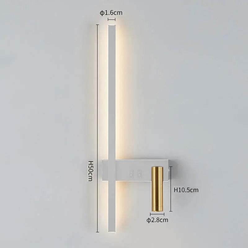Wandlamp met verticale lat en verstelbare spot