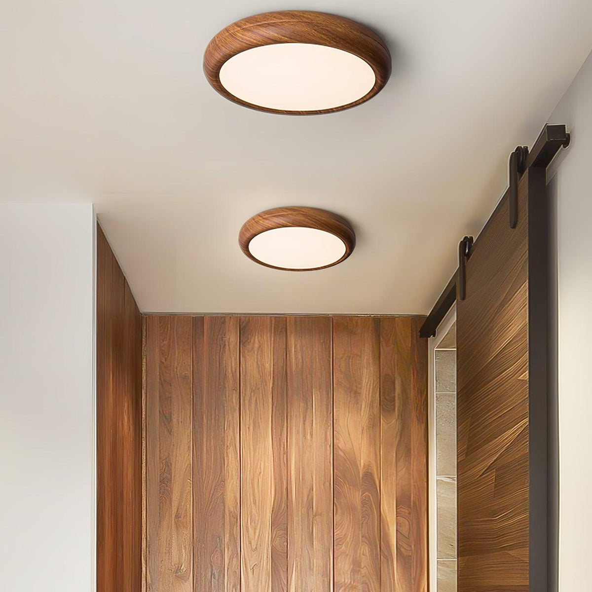 Lampa sufitowa okrągła z efektem słojów drewna