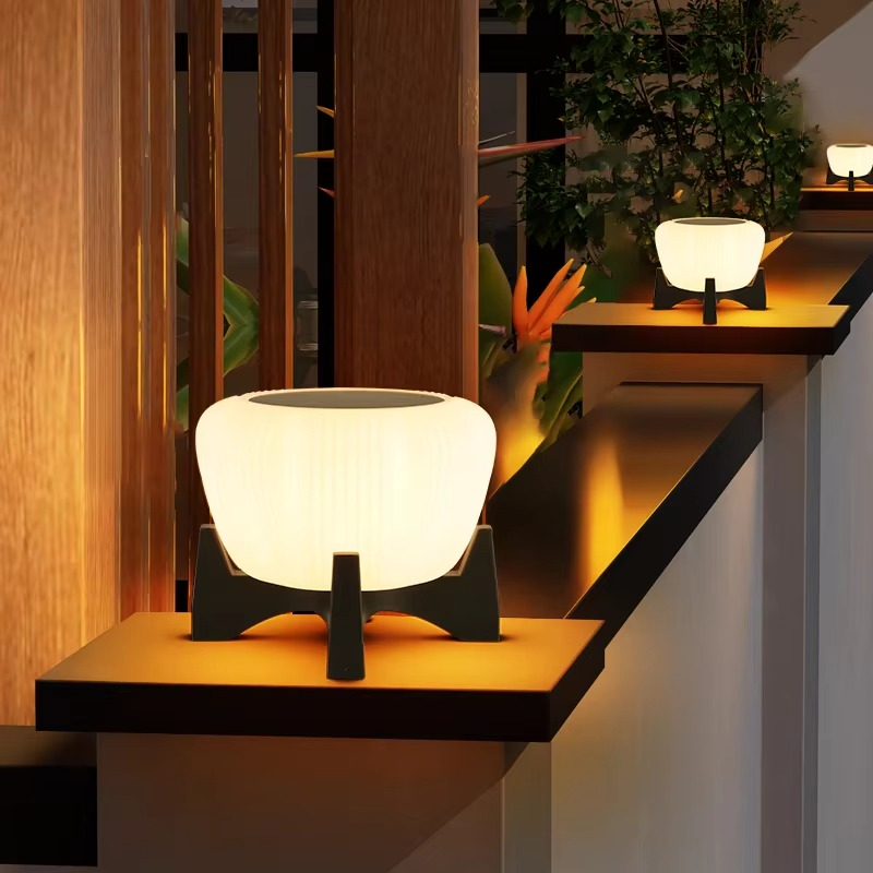 Solarna zewnętrzna lampa słupkowa ze świecącą misą