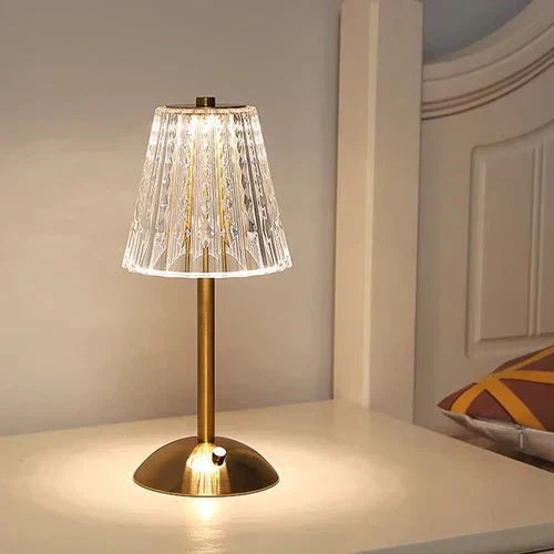 Lampa stołowa LED z kryształowym kloszem i złotym wykończeniem, aktywowana dotykiem