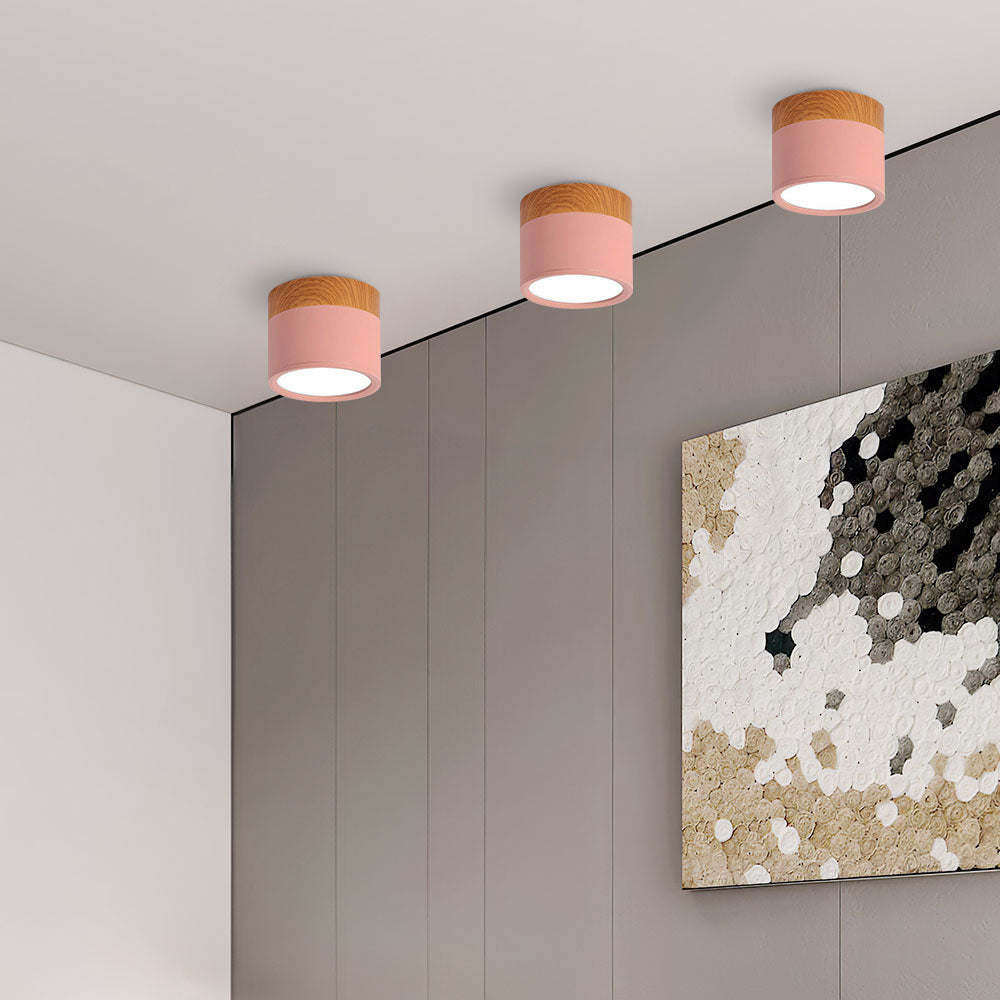 Nowoczesna lampa sufitowa z drewnianym akcentem 25