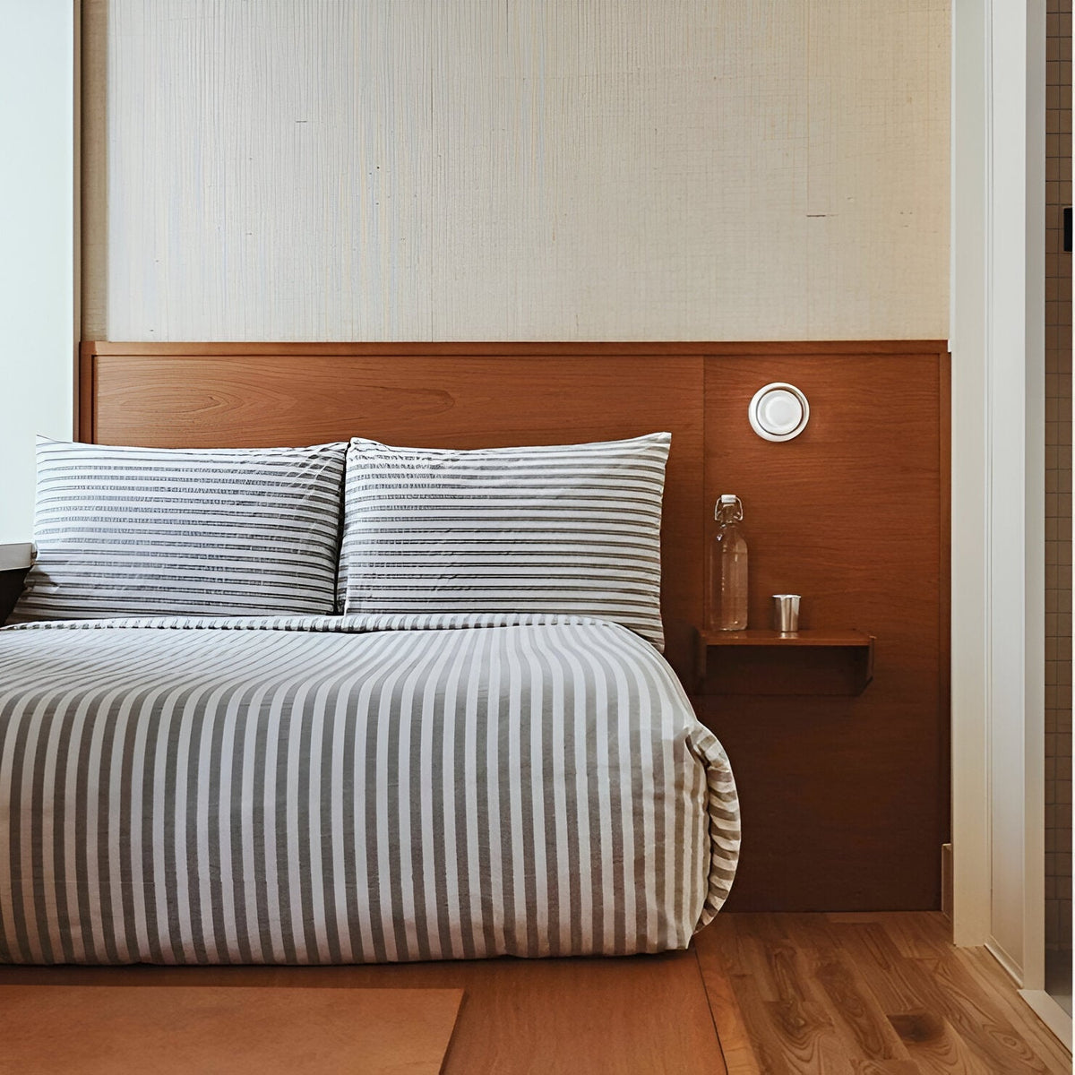 Minimalistyczna Lampa Ścienna Aluminiowa Amber 8